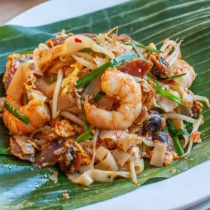 best food in Penang : char kway teow